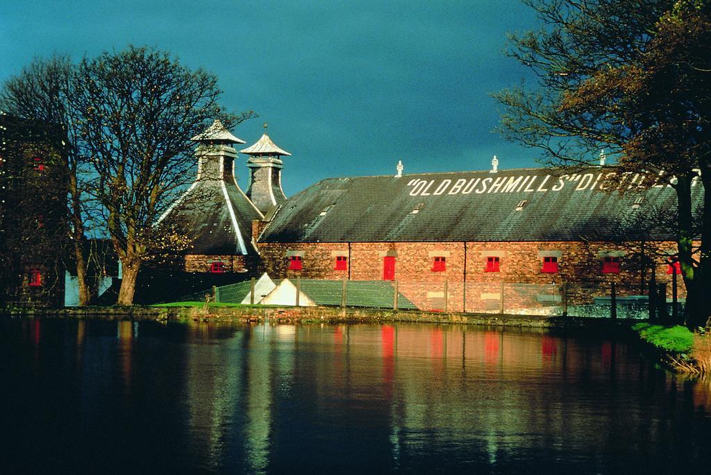 Bushmills Youth Hostel Exterior photo